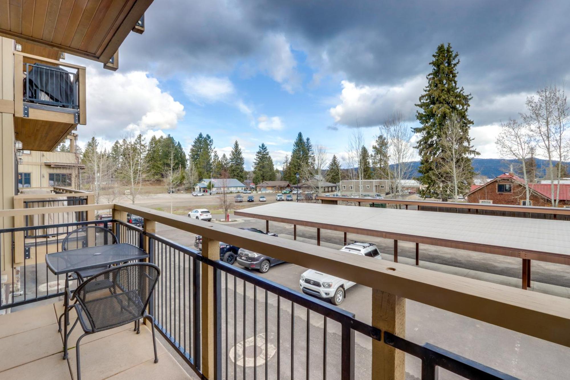 Stunning Getaway In The Heart Of Downtown Mccall Exterior photo