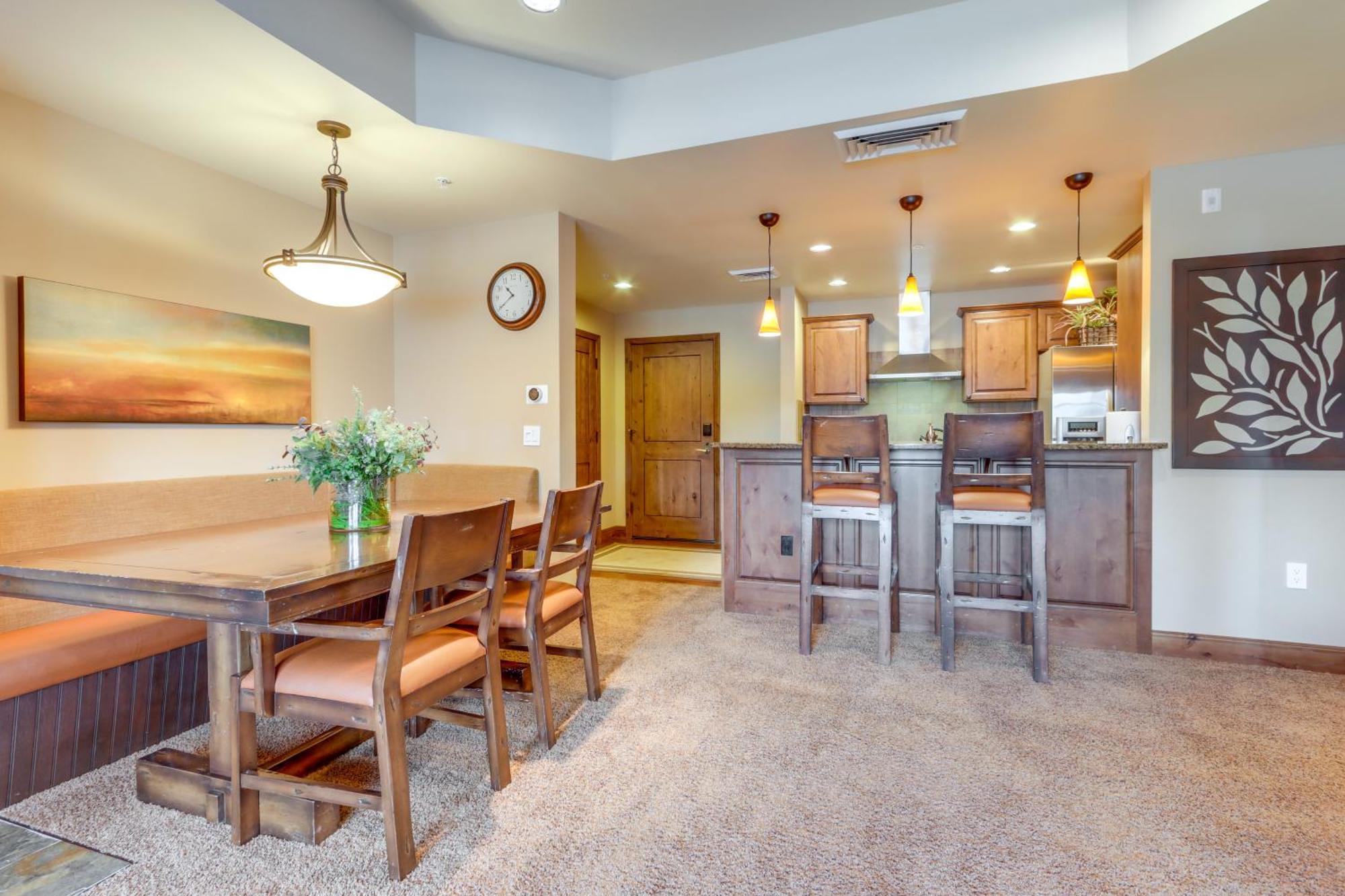 Stunning Getaway In The Heart Of Downtown Mccall Exterior photo